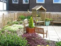 New seating area and plants installed at Barnsley NHS Hospital Memorial Garden