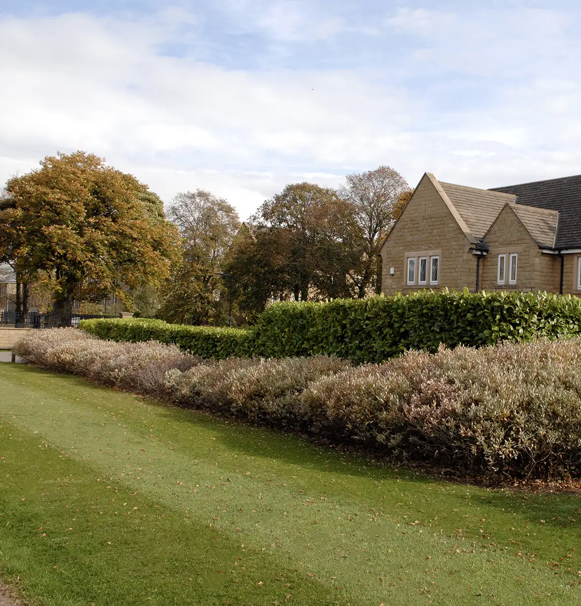 residential-estate-landscaping-maintenance-4