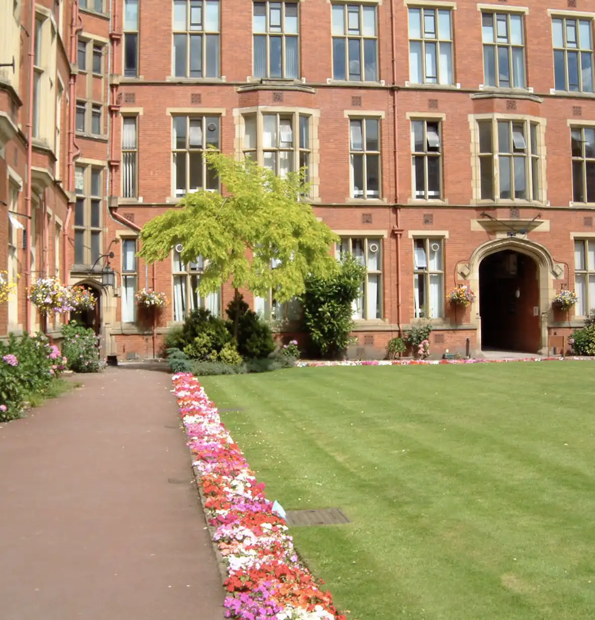 grounds-maintenance-1
