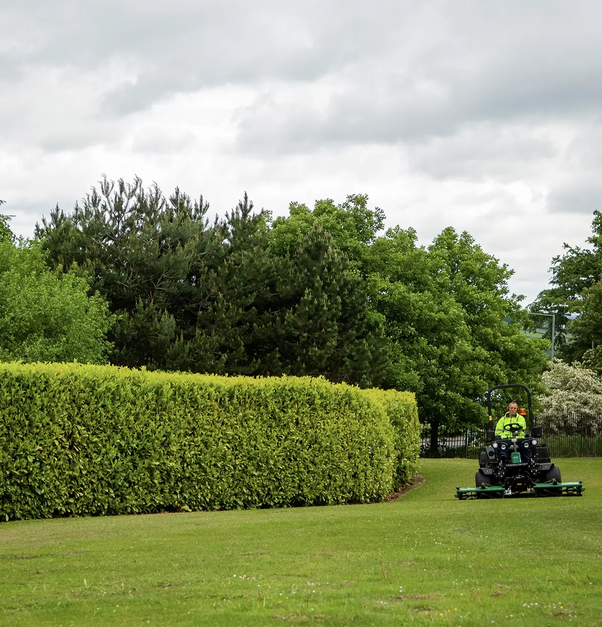 grounds-maintenance-20