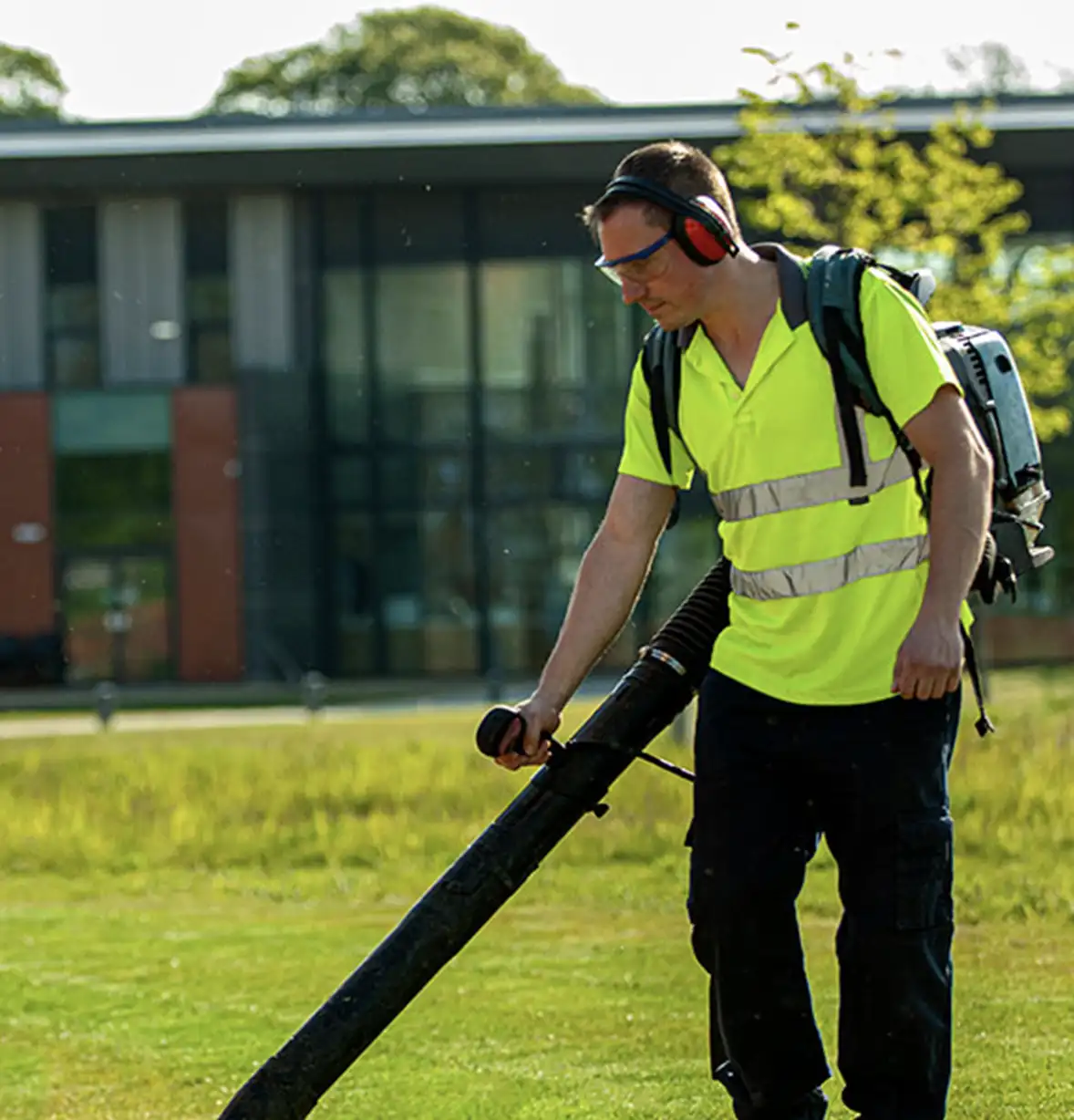 grounds-maintenance-8